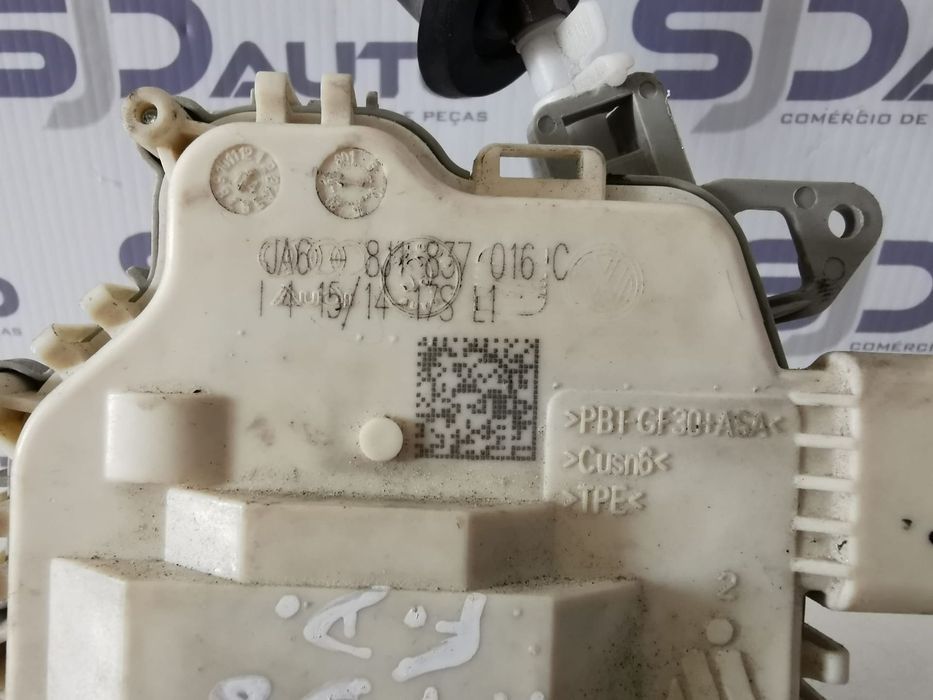 Fecho Porta Frente Direito - Audi A4 (B8)