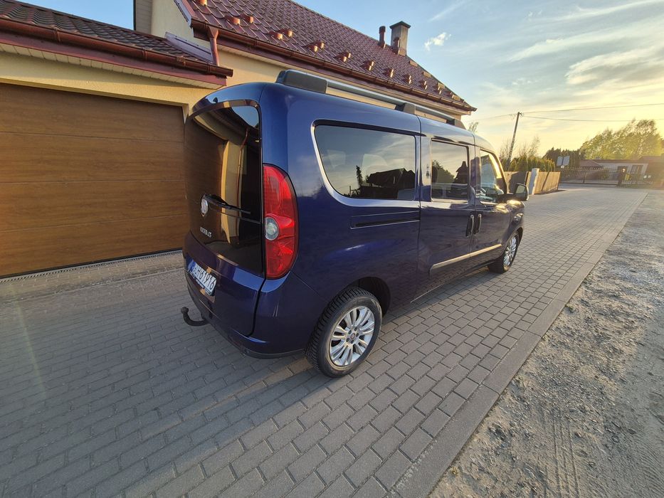 FIAT DOBLO LONG MAXI 1.6 105km  2011r.