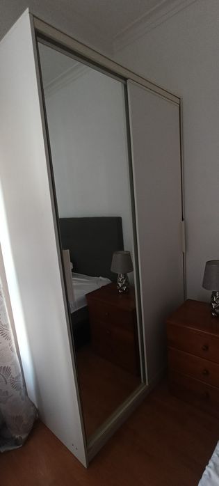 Roupeiro IKEA 121*58 A205