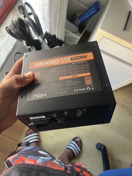 Fonte de alimentação 650w Urano