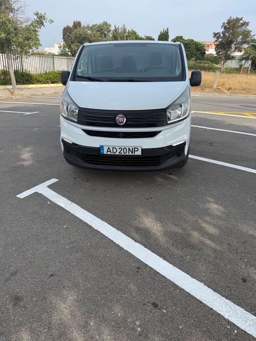 Carrinha Fiat talento