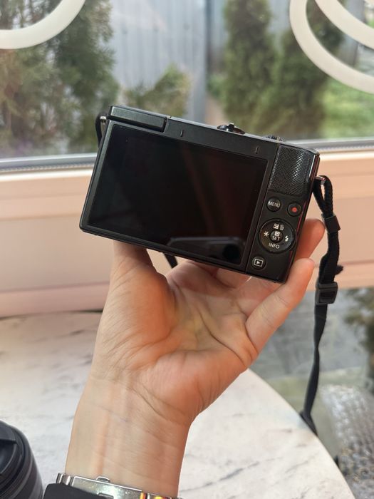 Canon M200 15-45mm stm