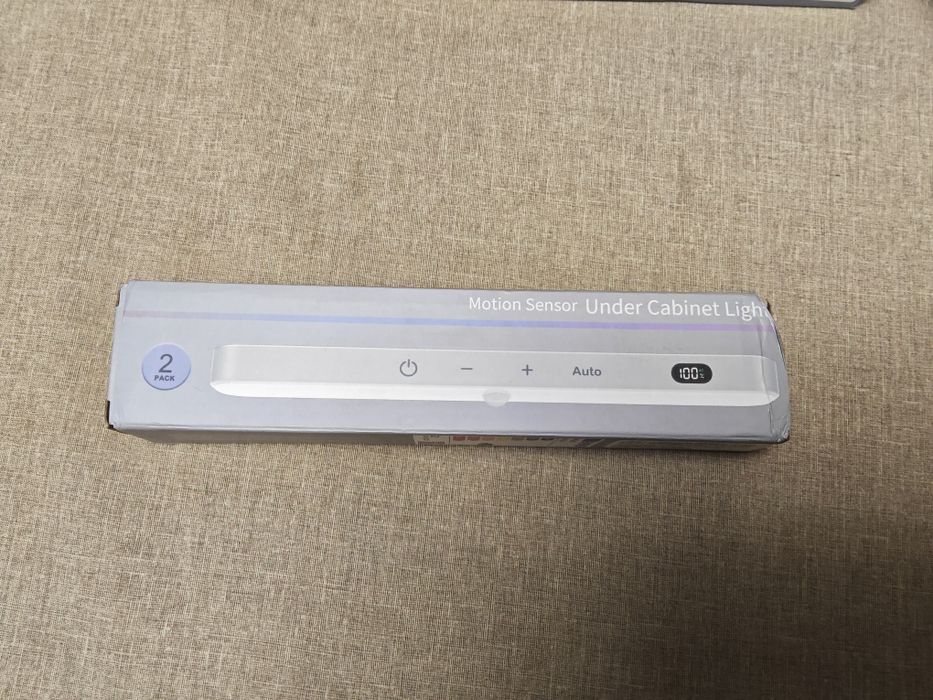 LED лампа на магните с аккумулятором 1300mAh с датчиком движения 6000К