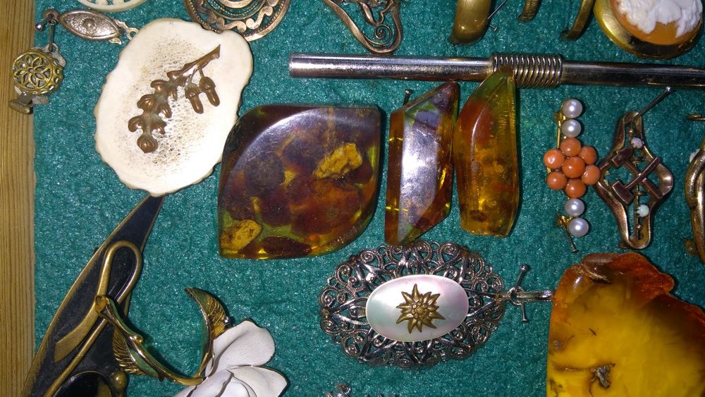 Ozdoby damskie stylowe. Zamienię