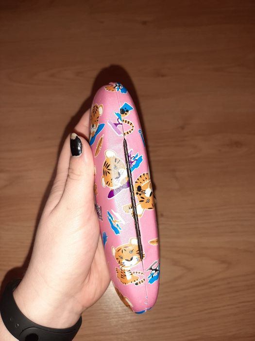 etui na okulary.