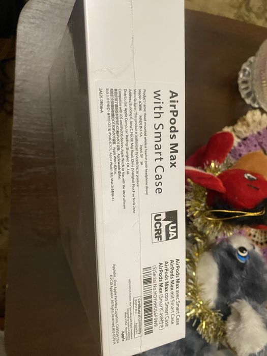 Продам Airpods Max. Новые