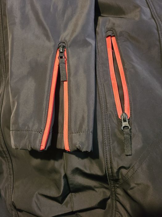 Спортивная куртка CECILIA CLASSICS  GERMANY утепленная M размер