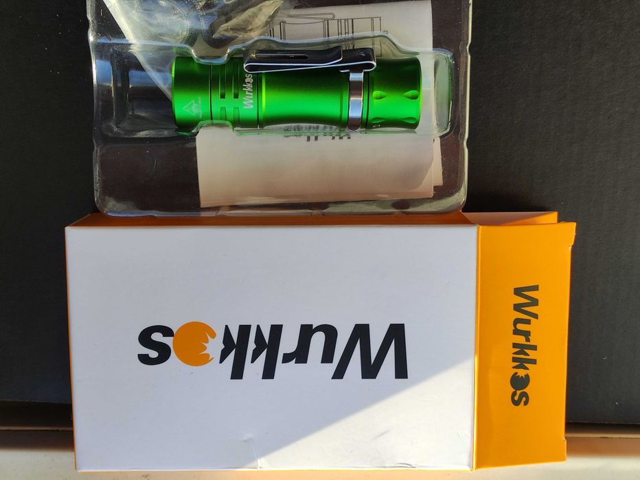 міні ліхтар wurkkos ts10 4000k зелений ,з аккумулятором
