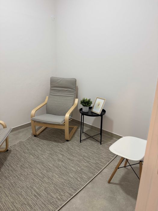 Salas para arrendar em Gaia – com 6,5 m², 8 m² e 11 m² ideal para Profissionais de saúde e bem estar