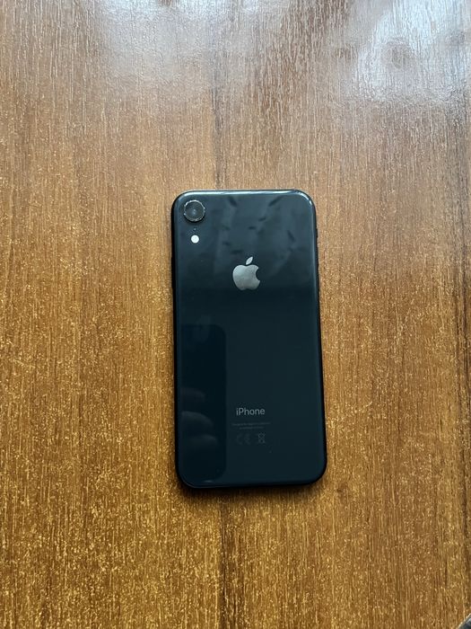 Iphone XR гарний стан,коробка в наявності