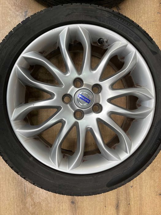 Koła/komplet kół/felgi Volvo C30 205/50/R17