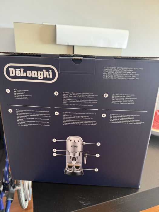 Maquina cafe Delonghi Dedica Style