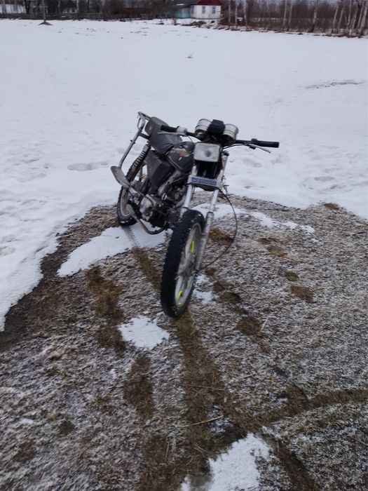 Продам мотоцикл альфа