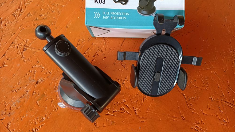 Uchwyt samochodowy na telefon