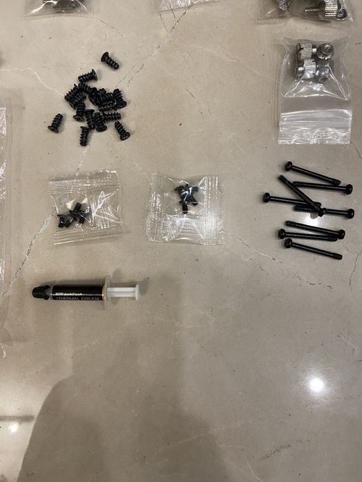 Універсальний бекплейт на материнську плату AMD або Intel