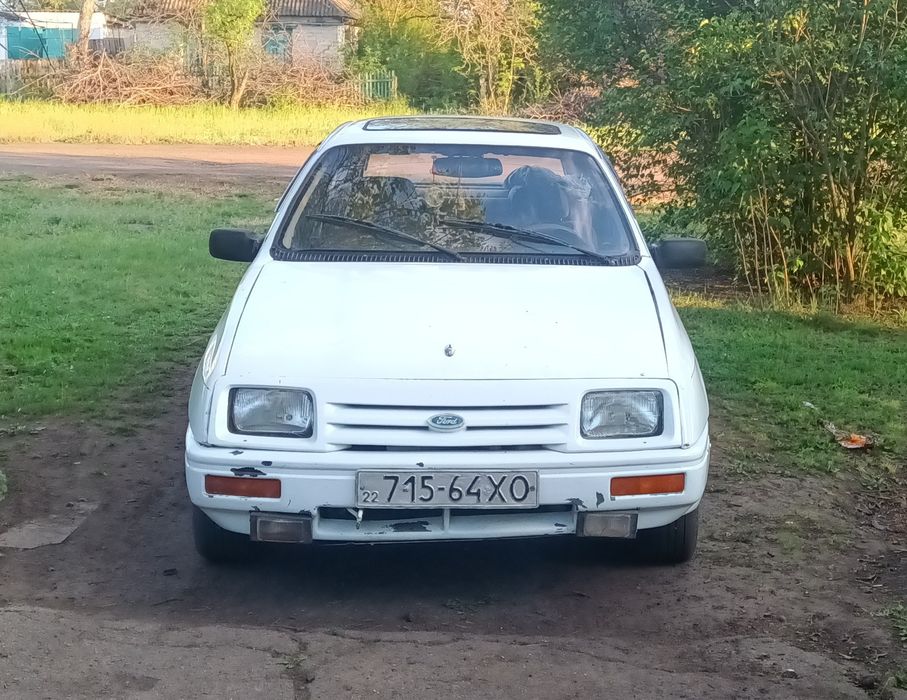 Продам форд Сиерра 2.0,1986года по ТП. карбюратор,на ходу газ, бензин, страховка свежая, резина зад зима, перед лето,в целом все работает ездить,но внимание нужно,для своих лет хорошая машина,возможен обмен на малолитражку 4 х дверную, предлагайте варианты.