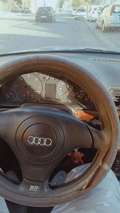 Carro Audi A4 B5