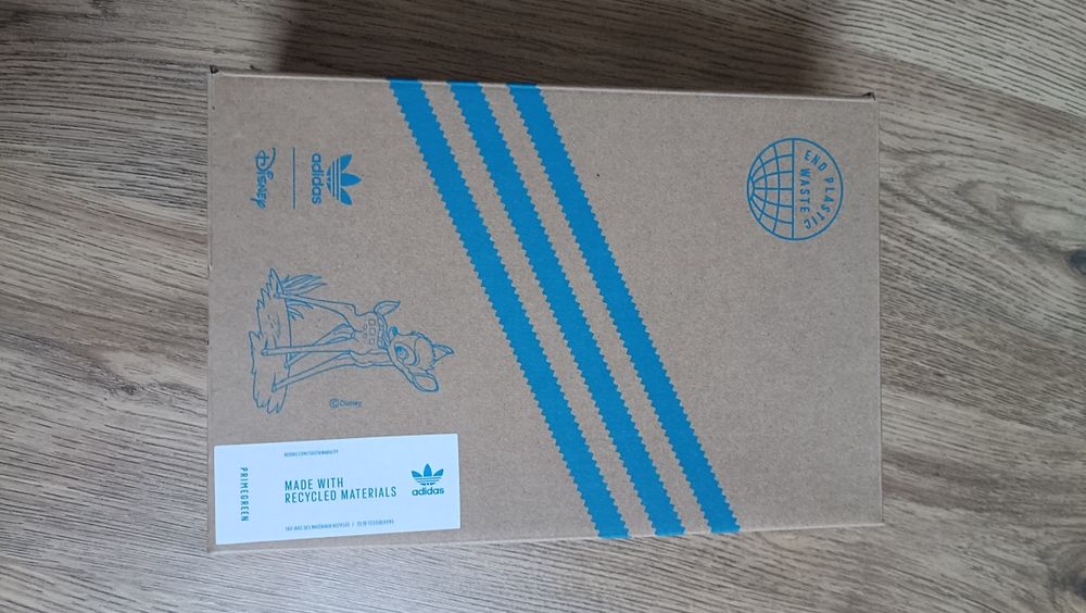 Sneakersy Disney adidas nizza