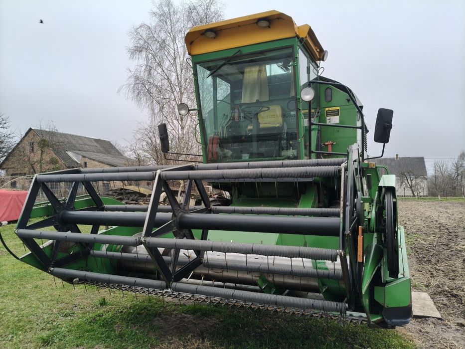 Комбайн John Deere 1157