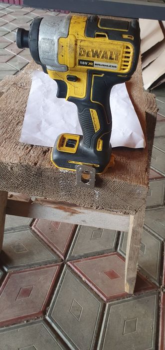 Імпакт  Деволт 887