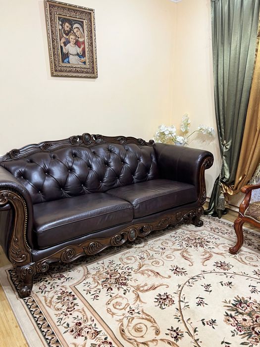 Шкіряний диван  виробник Таїланд