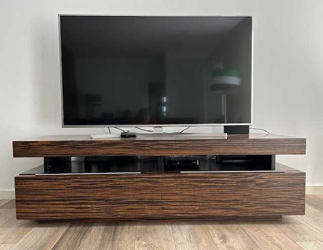 Móveis modernos a custos acessíveis