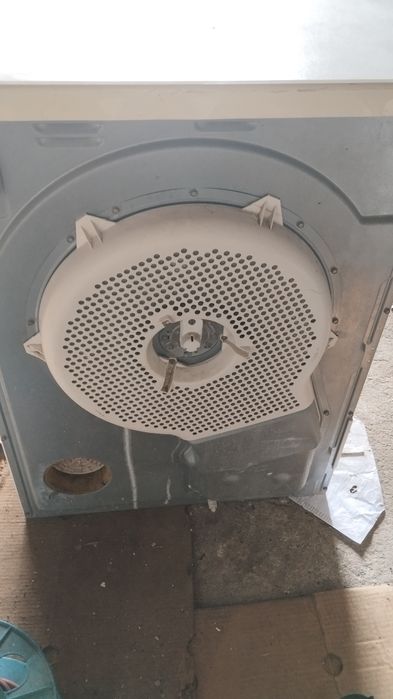 Máquina de secar roupa da zanussi