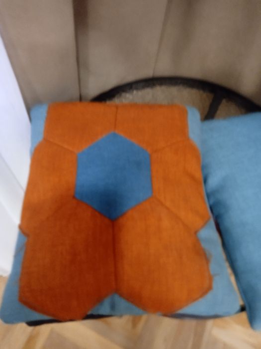 Декоративні подушки