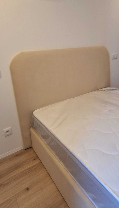 Camas De Casal Estofadas ALTA GAMA - MODELO LISA REDONDA - Top de Gama 190x140m Estrado Incluído!! 289 €