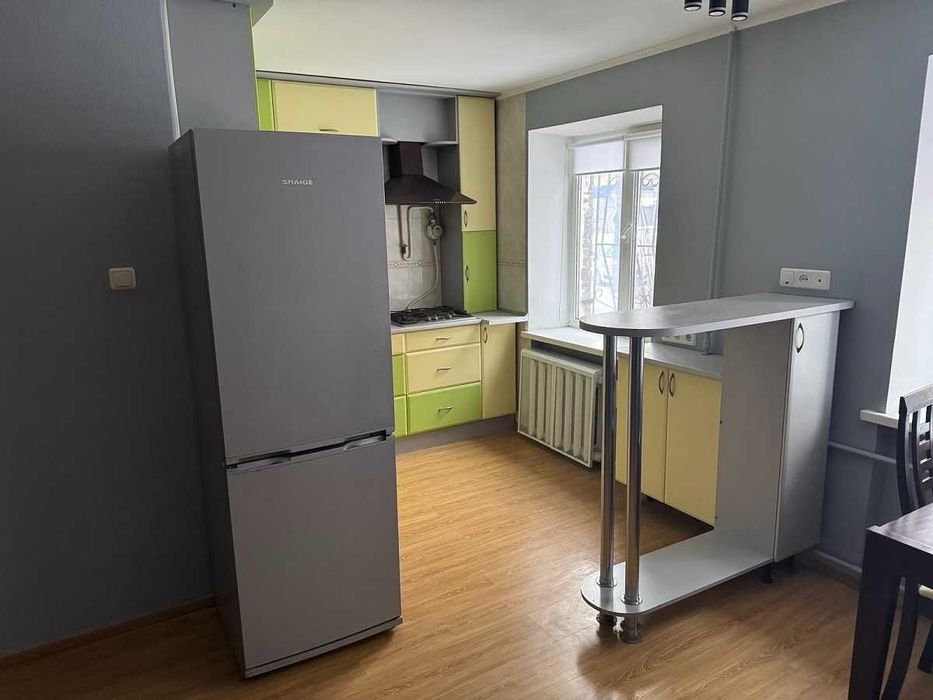 Продам 3 кімнатну квартиру вул. Ружинська