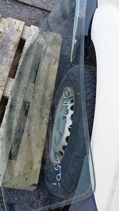 VW Golf ll FL szyba przednia