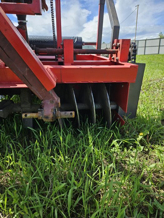 Шнековий грядоутворювач