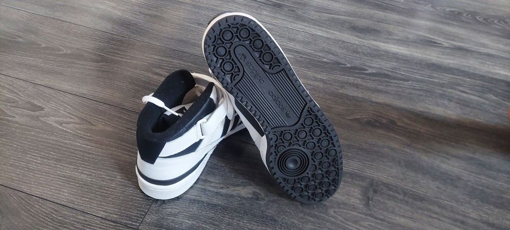 Nowe męskie wysokie skórzane Adidas 43