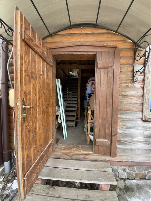 Оренда приміщення вільного використання з зручним місцерозташуванням.