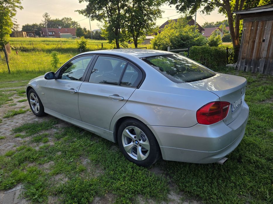 BMW E90 318I benzyna +gaz
