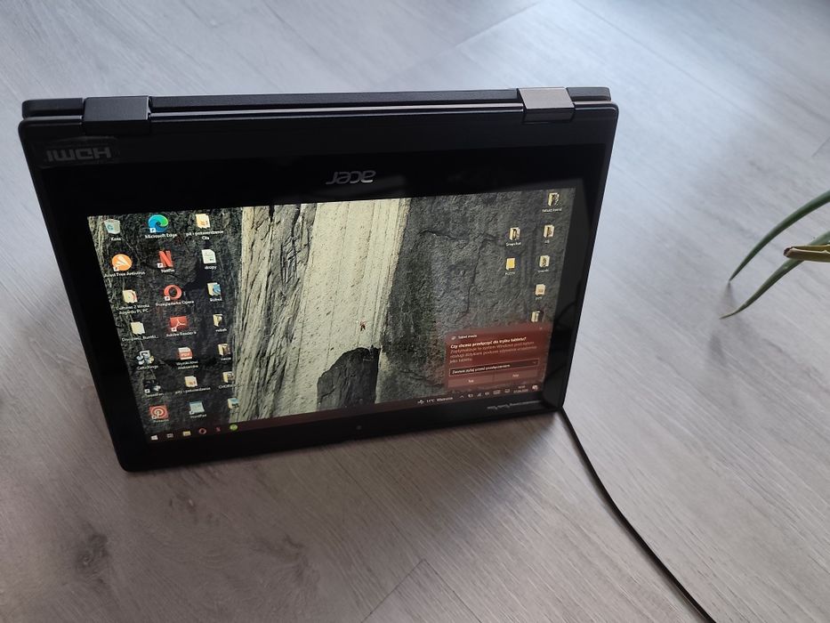 Netbook ACER  funkcja tabletu