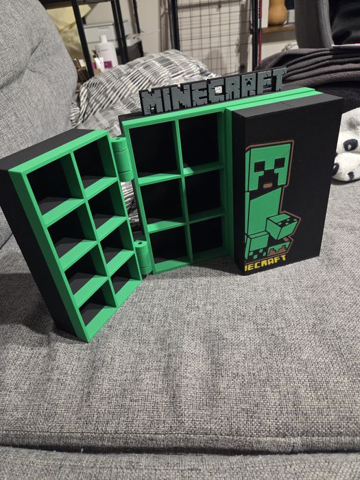 Minecraft ekspozytor na 28 figurek kinder joy