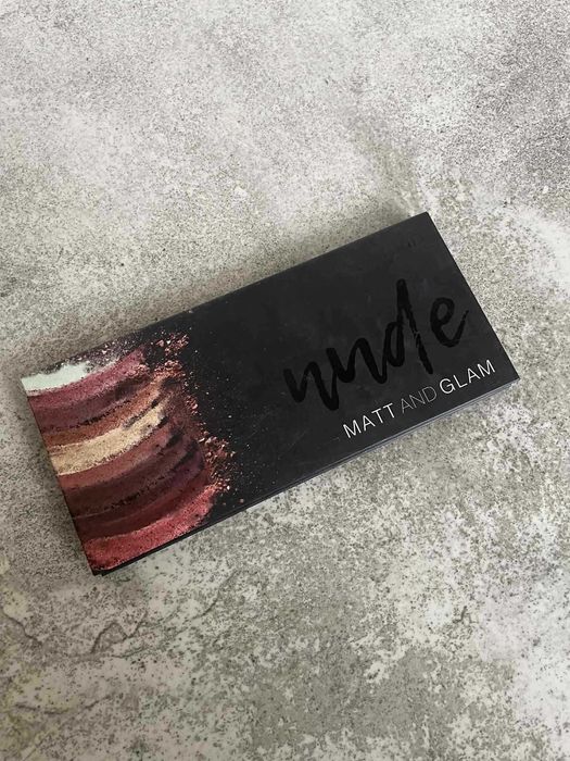 Paleta do cieni paletka ingrid nude