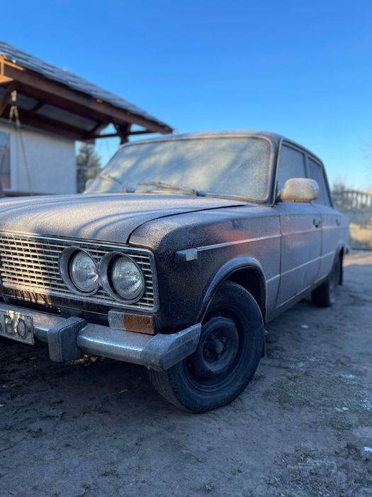 На повному ходу мотор 1.6 коробка 5 ступка