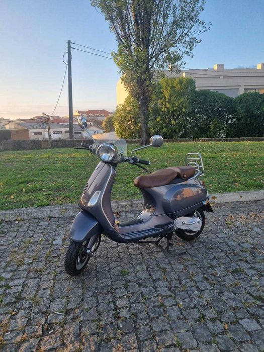 Vendo VESPA LXV 50 - Edição Limitada