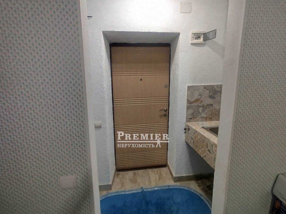 Продається простора кімната у м. Чорноморськ