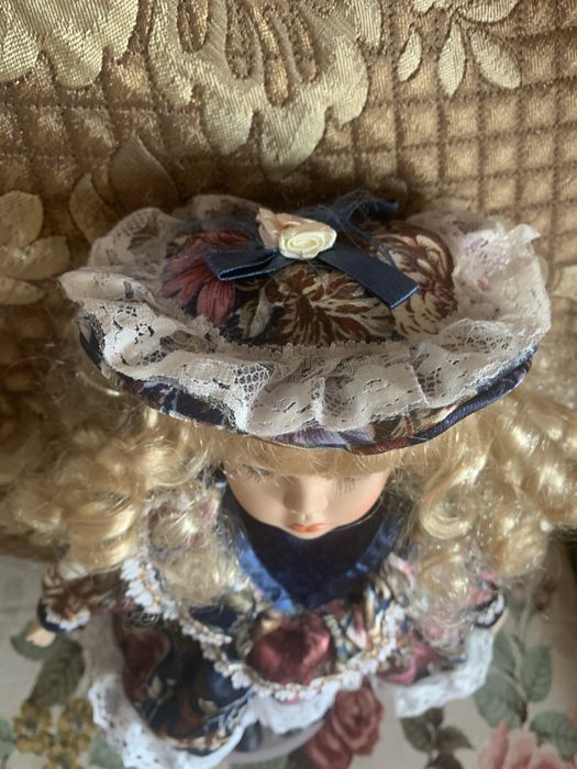 Bonecas em porcelana