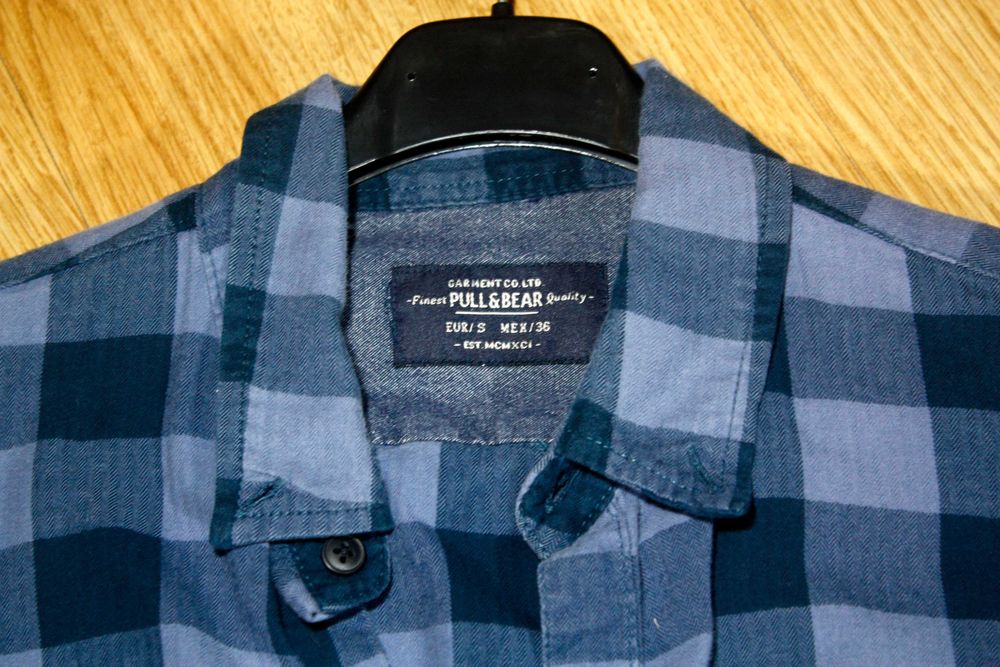 Camisa aos Quadrados Azul Escura Pull and Bear