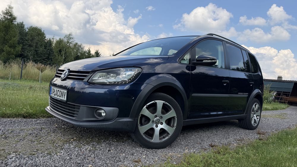 Volkswagen Crosstouran ledy webasto bixenon panorama 7 osobowy zamiana