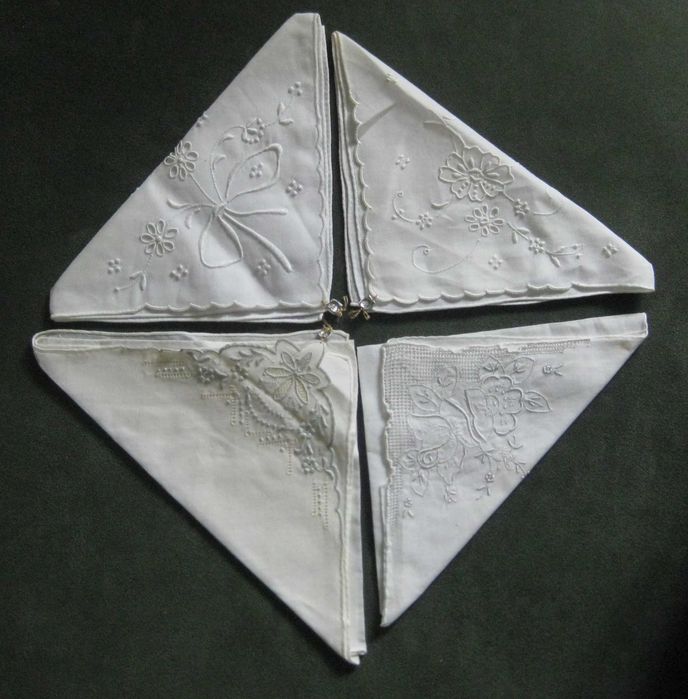 Lenço Bordado da Madeira Original NOVO