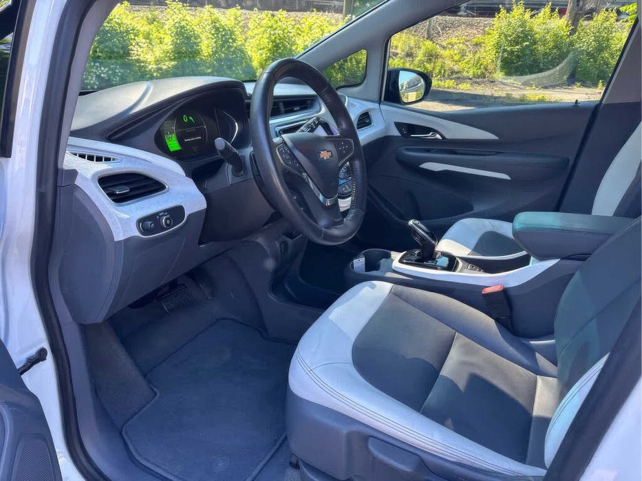Chevrolet Bolt Ev      2020