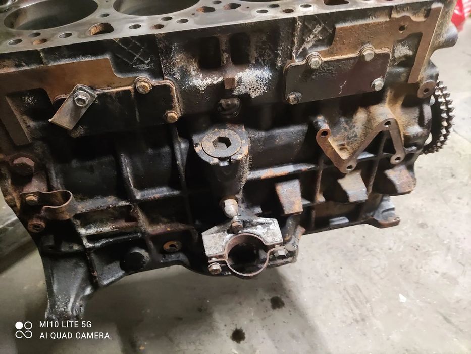 Bloco de motor nu - UMM Cournil / Peugeot J7 / J9