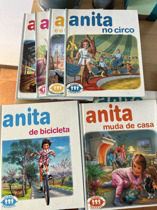 Livros coleção Anita