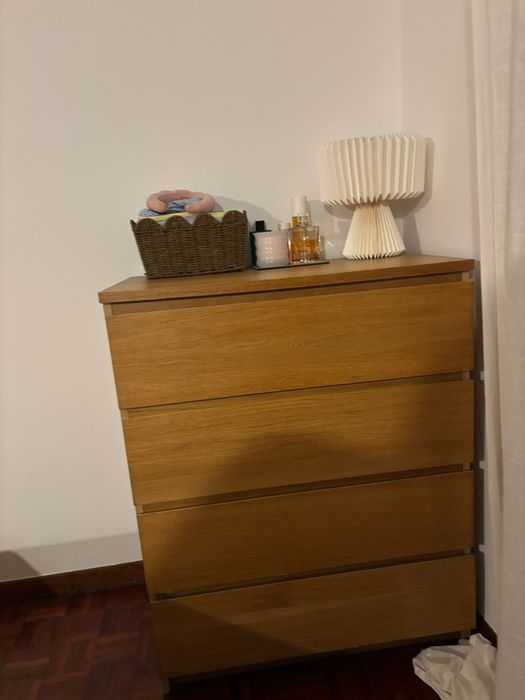 Cómoda - 4 Gavetas - IKEA MALM