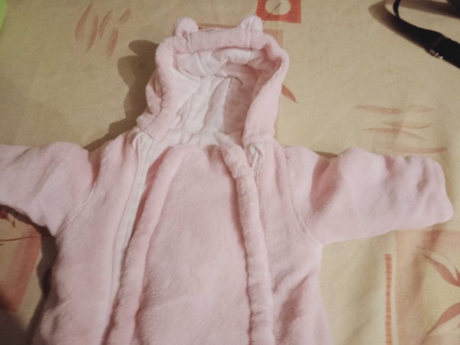 Kombinezon niemowlęcy dziewczecy rozmiar 56 62